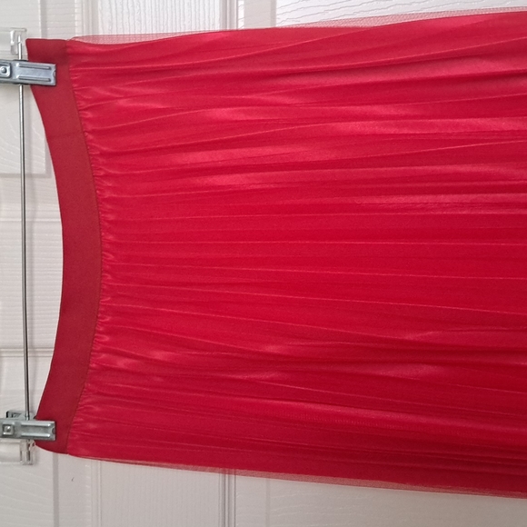 Nwt Hot Red Pleated Skirt - Picture 2 of 8